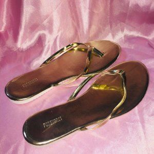 Forever 21 Gold Flip Flops 7.5 Women's